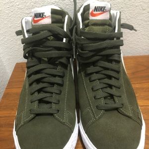 Nike Blazer Mid 77 Men's Size 10.5 PRM 'Urban Haze' Green White